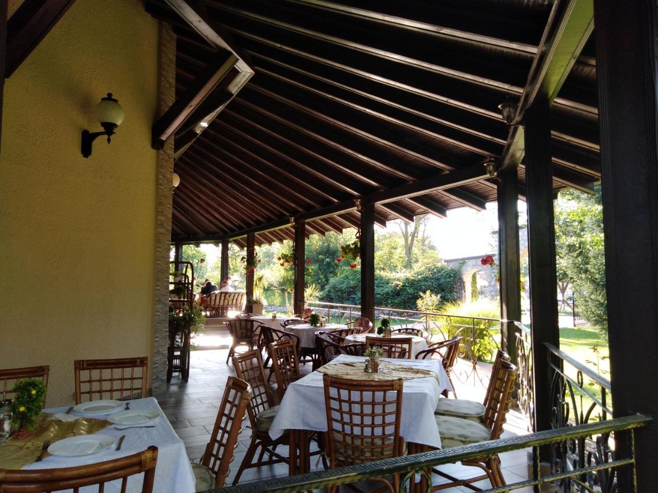 Atos Srebrno Jezero - Villa And Restaurant Veliko Gradiste Exterior photo